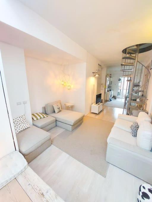 Design&Terrazzo A 5 Min Dal Centro - Laura'S House Apartment Milan Exterior photo